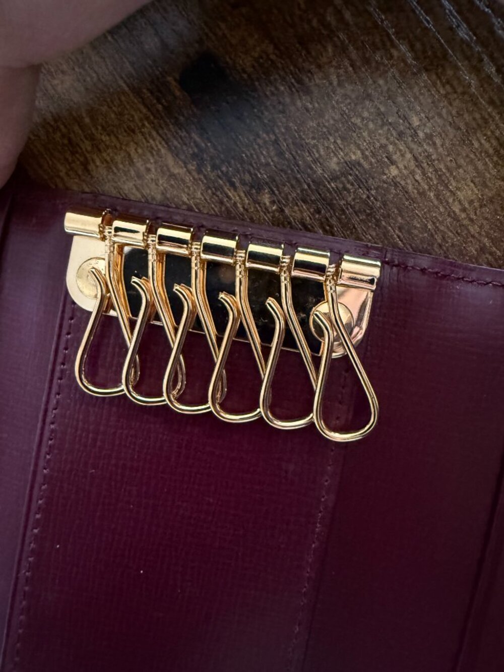 Vintage 1980s Must de Cartier 6 Key Holder Burgundy Leather Box Cloth Cards - Picture 13 of 14